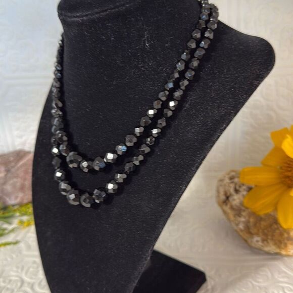 Vintage Black Faceted Double Strand Necklace 14”-16” - Picture 4 of 11